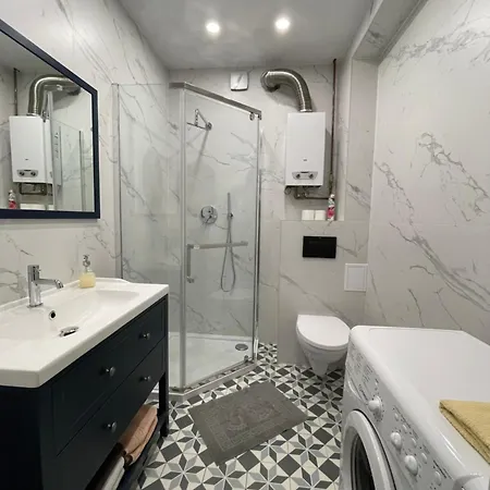 Misvest Lord Karol Apartment