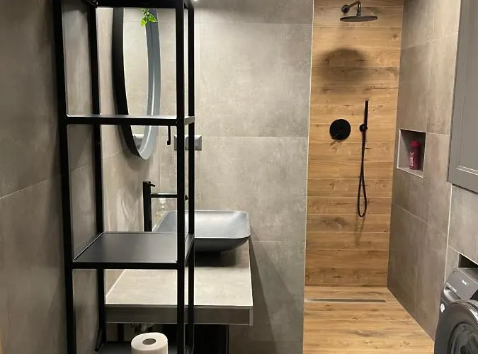 Misvest Lord Karol * זברזה